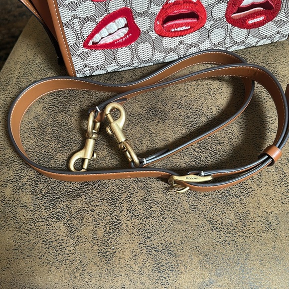 Coach Tom Wesselmann Rouge Tote - Picture 14 of 15